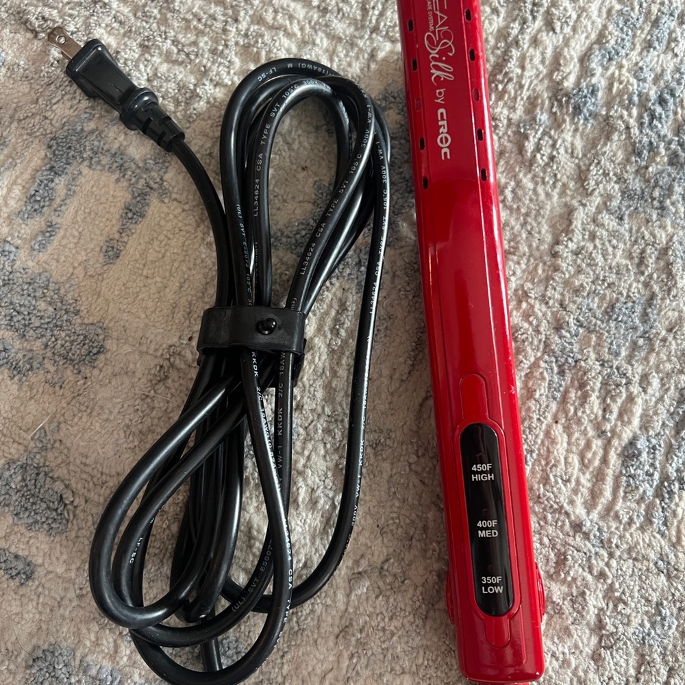 CROC Red Hair Straightener